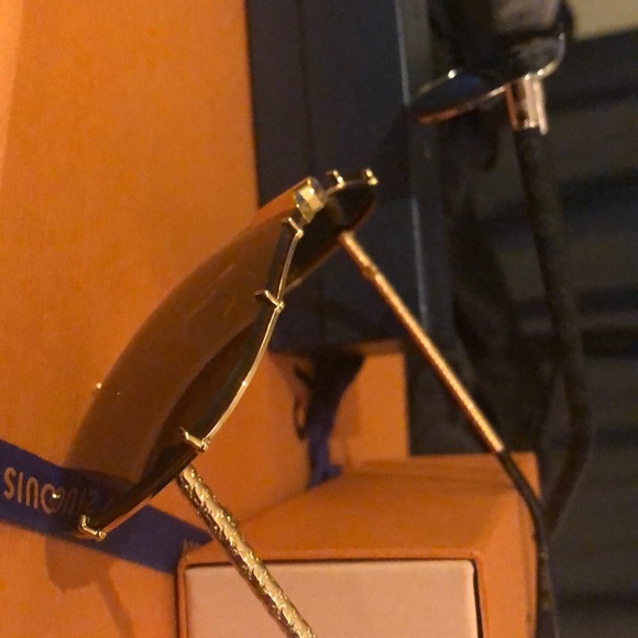 LV His and Hers Glasses !once in a lifetime Deal ! - Picture 4 of 6